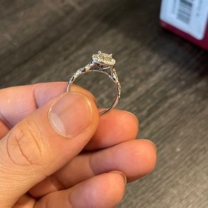 14k white gold Engagement ring